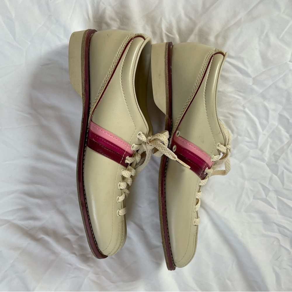 Gorgeous Sliders Bowling Shoes